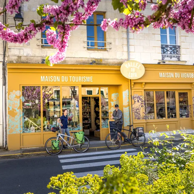 Bureau Daccueil La Chartre Sur Le Loir David Darrault Comite Ditineraire Vallee Du Loir A Velo 1
