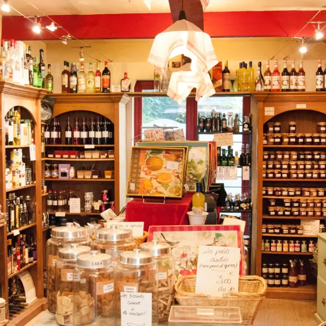 La Chartre Sur Le Loir Comptoir Gourmand Stevan Lira2 Groot